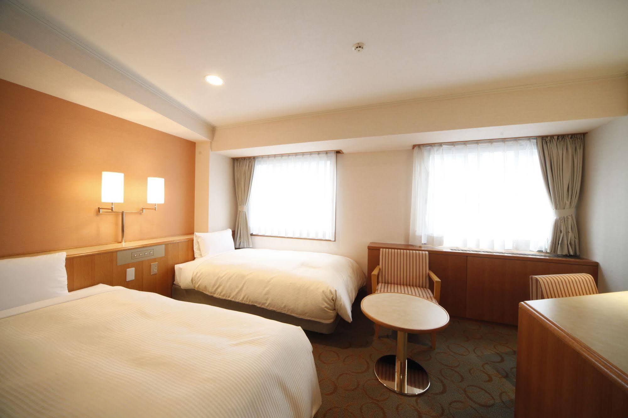 Vessel Inn Ueno Iriya Station Tokio Exterior foto